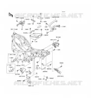 PIECE DE CADRE (COUVERTURE) pour Kawasaki ZZR600