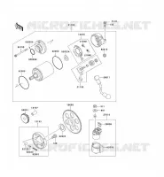 D&Eacute;MARREUR pour Kawasaki ZZR600