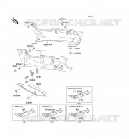 CACHE LAT&Eacute;RAL/GARDE CHAINE pour Kawasaki ZZR600