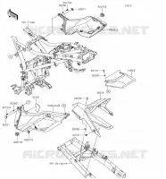 CACHE LAT&Eacute;RAL/GARDE CHAINE pour Kawasaki VERSYS-X 300