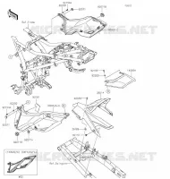 CACHE LAT&Eacute;RAL/GARDE CHAINE pour Kawasaki VERSYS-X 300